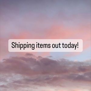 Bundle & save! Send offers- accepting most offers! ☁️🫶🏼